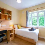 Дом отдыха 22 - Superb & Spacious Duplex - Sleeps 6 - Free Parking *